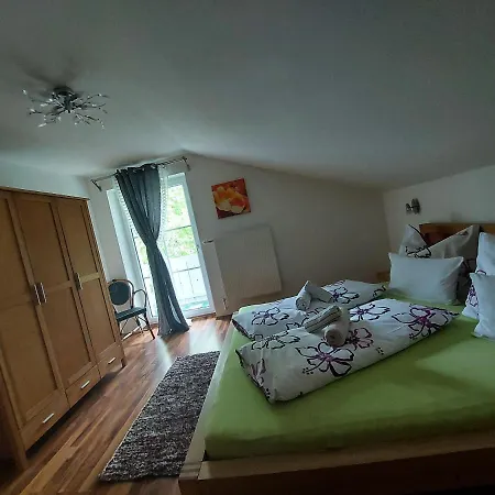 Bed & Breakfast Haus Emily 3*