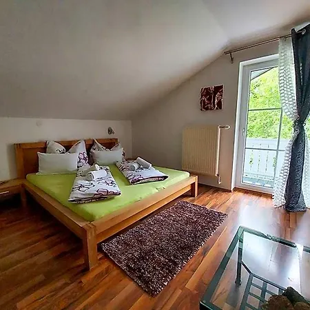 Bed and breakfast Haus Emily 3*